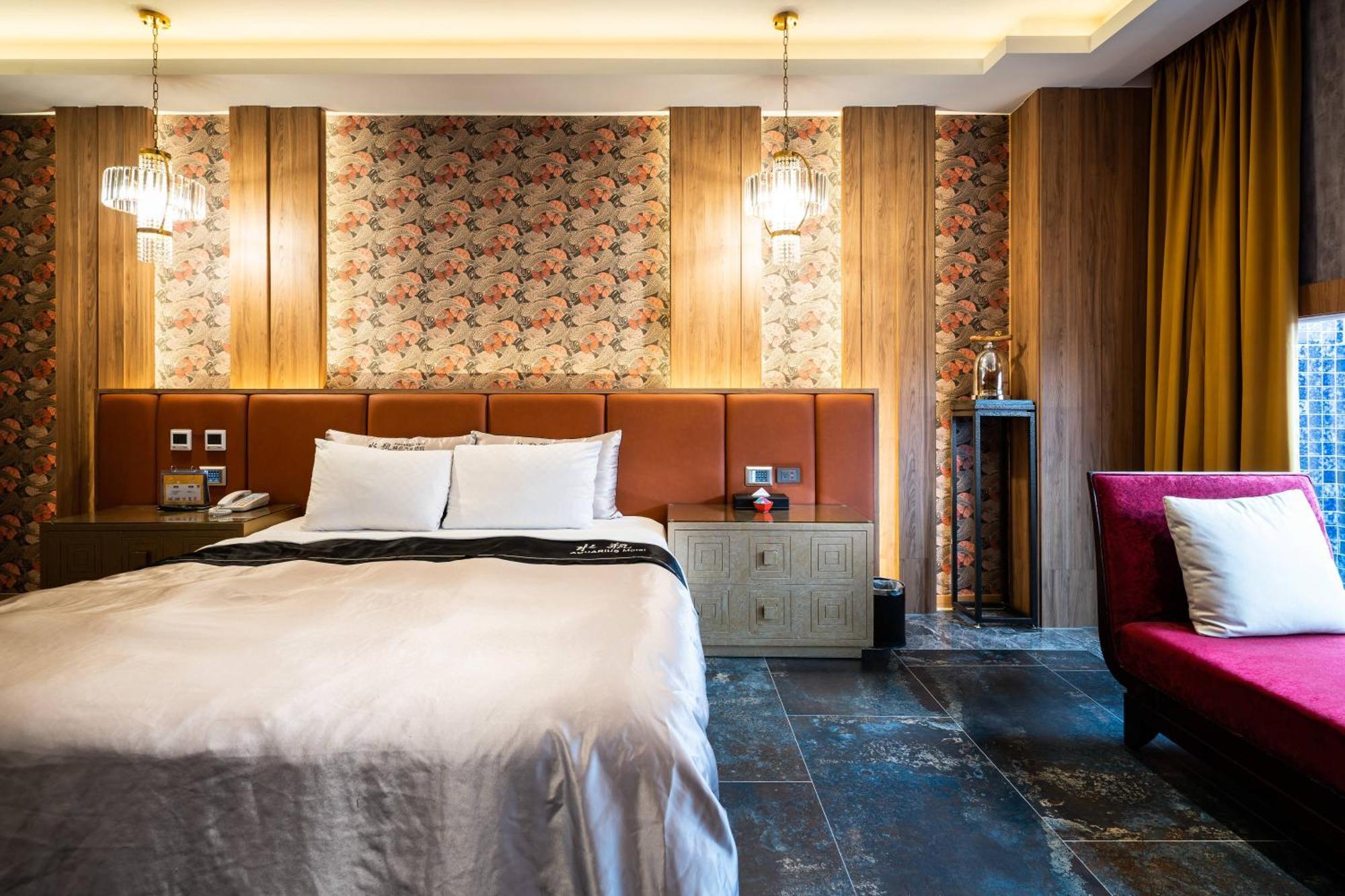 Aquarius Motel Тайчжун Экстерьер фото